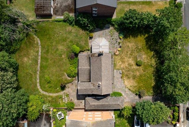 4 bed property, in Nicholas Road, £625,000
