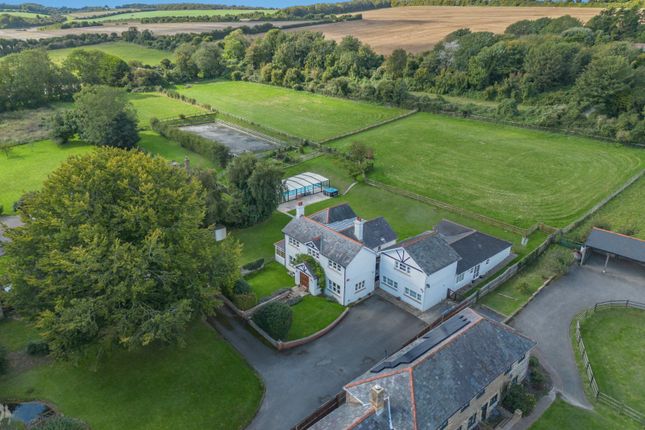 8 bed property, in Oldstairs Road, £1,250,000