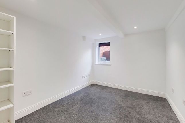 3 bed property, in Worbeck Road, £345,000