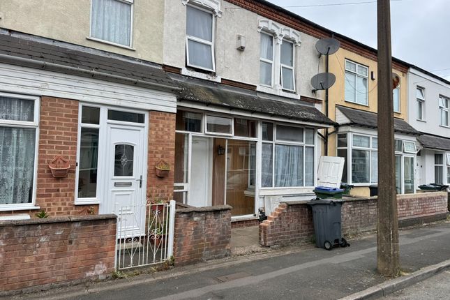 1 bed property, in Cheshire Road, £200,000