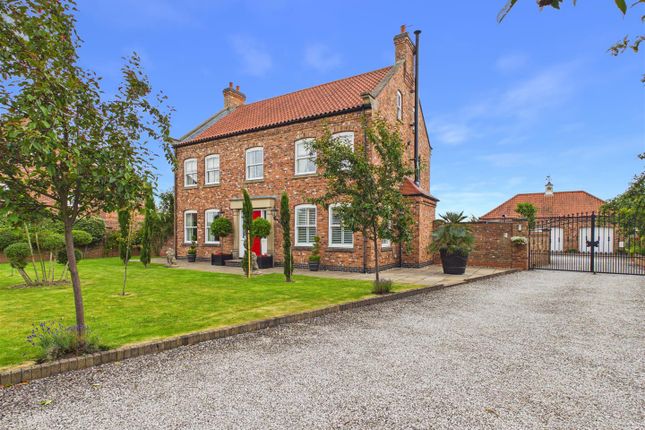 7 bed property, in Old Trough Lane, £1,100,000