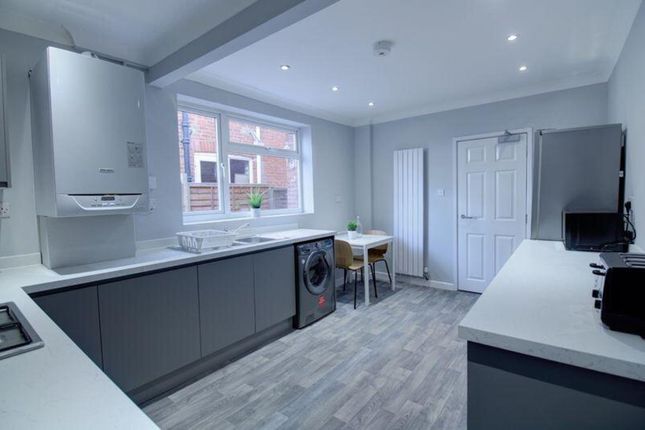 5 bed property, in HMO For Sale - Burlington Road, £365,000