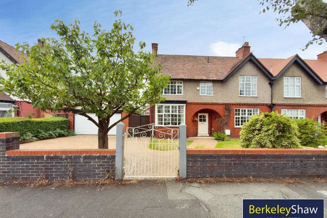 5 bed property, in Park Avenue, £650,000
