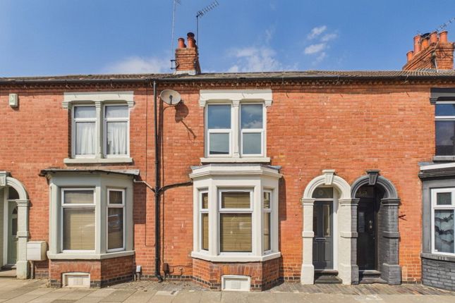 3 bed property, in Ashburnham Road, £249,995