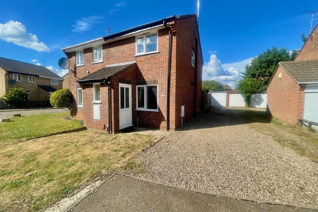 2 bed property, in Swale Avenue, £179,995