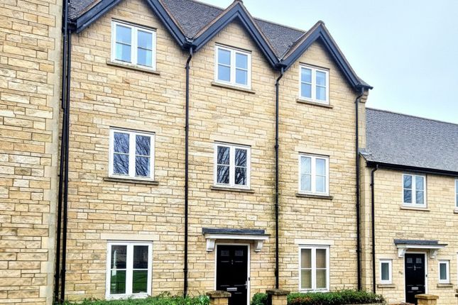 5 bed property, in Abbot Lane, £400,000