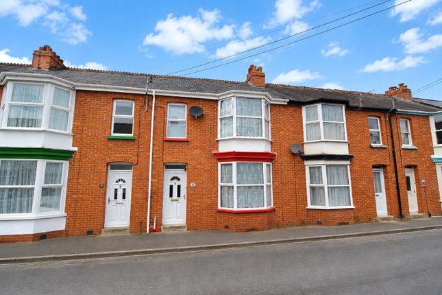 3 bed property, in Elmdale Road, £225,000