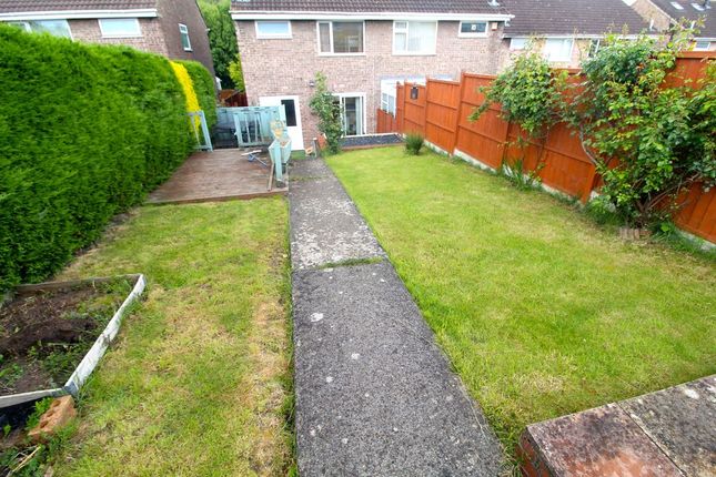 3 bed property, in Ash Close, £325,000