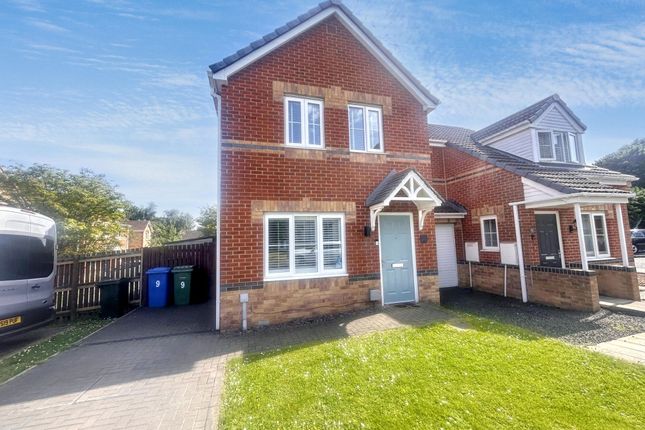 3 bed property, in Sidney Gardens, £160,000