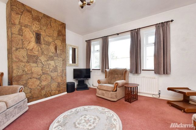 3 bed property, in Waterside, £315,000