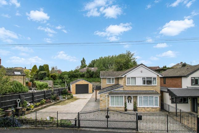 4 bed property, in Teall Court, £450,000