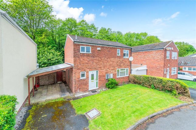 3 bed property, in Millstream Way, £215,000