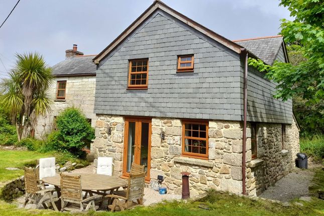 4 bed property, in Breage, £495,000