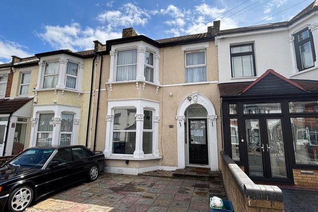 3 bed property, in 104 Kinfauns Road, £450,000