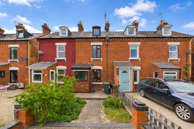 3 bed property, in Avenue Terrace, £285,000