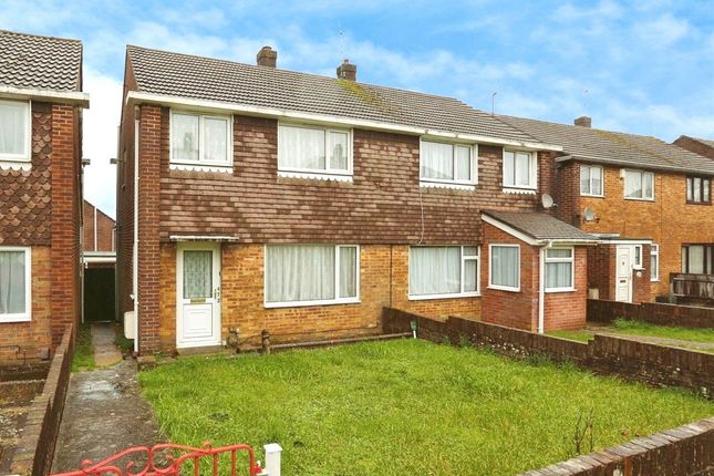 3 bed property, in Butts Road, £240,000