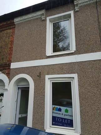 2 bed property, in Erith Street, £150,000