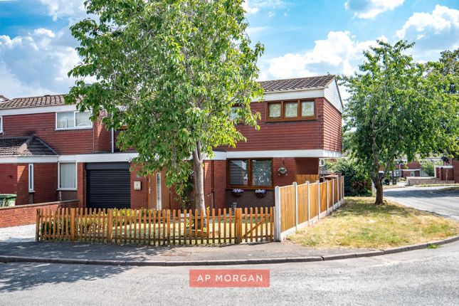 4 bed property, in Fulbrook Close, £280,000