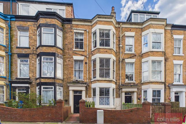 1 bed property, in Trafalgar Square, £73,000
