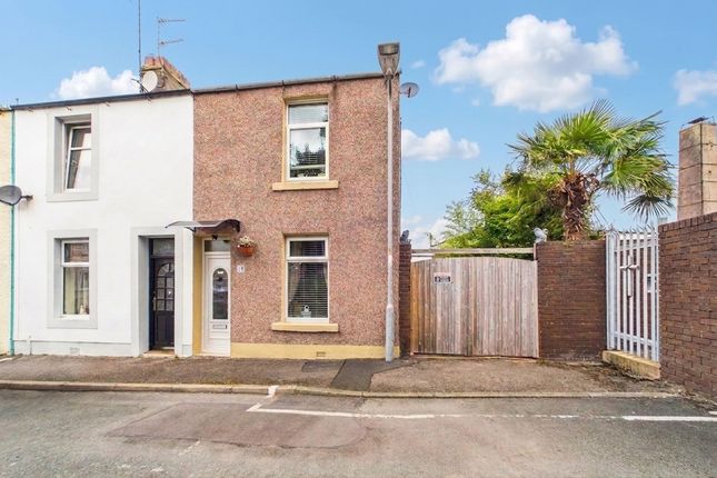 2 bed property, in Ashton Street, £122,000