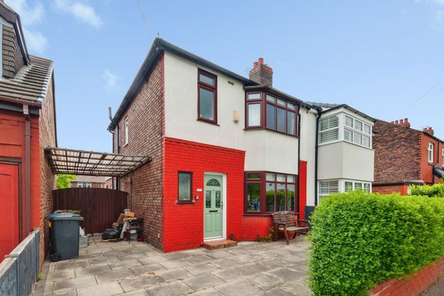 3 bed property, in Peel House Lane, £220,000