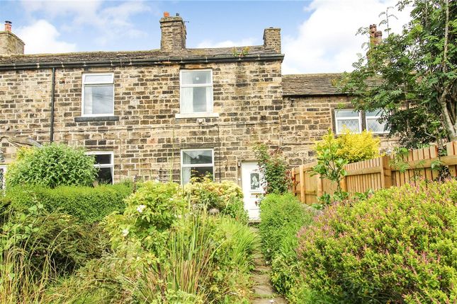 1 bed property, in Hoyle Fold, £90,000