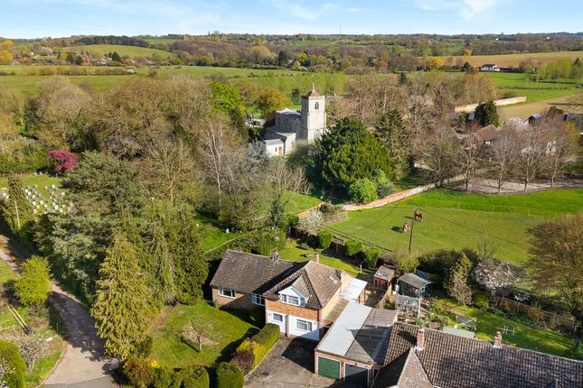 4 bed property, in Cliffield, £550,000