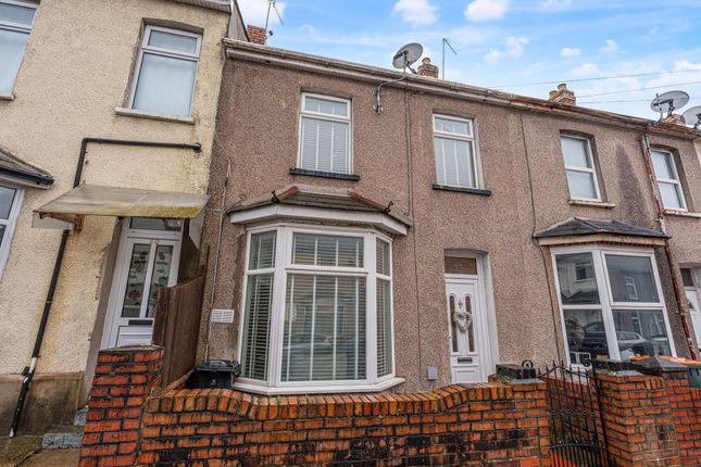 2 bed property, in Durham Road, £175,000
