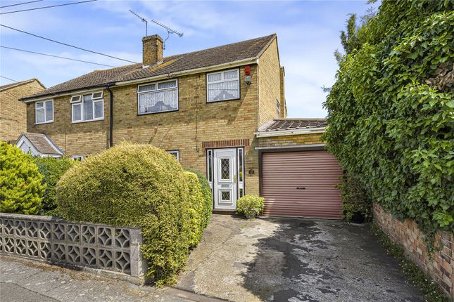 3 bed property, in Harold Road, £400,000