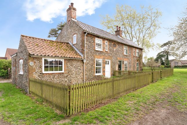 2 bed property, in Mill Road, £275,000