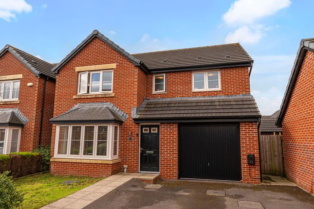 4 bed property, in Foil Close, £440,000