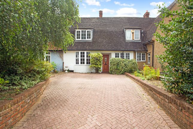 3 bed property, in High Street, £495,000