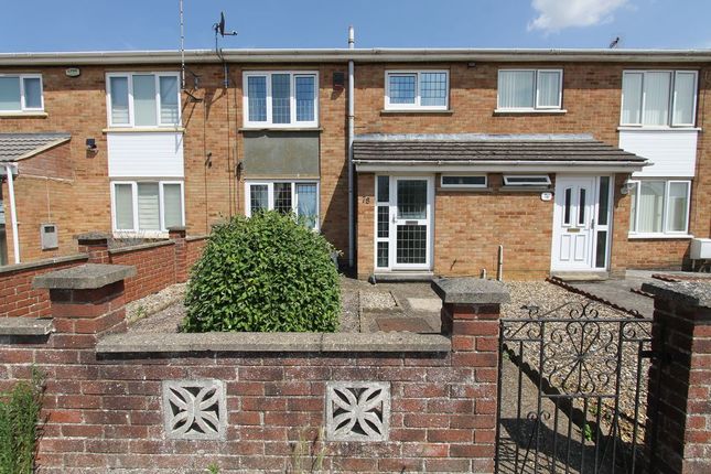 3 bed property, in Lea Way, £199,995