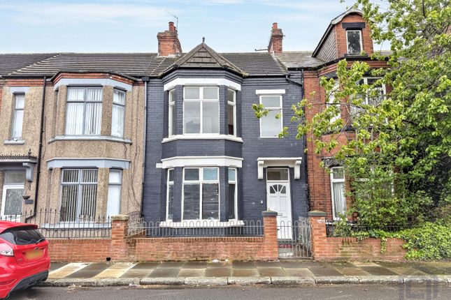 5 bed property, in 49 Bolckow Road Grangetown, £70,000