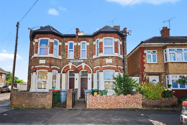 1 bed property, in 3A Springfield Road, £190,000