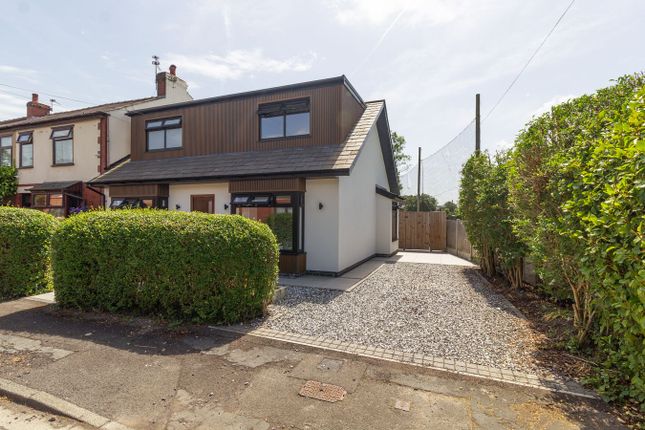 3 bed property, in Woodlands Avenue, £380,000