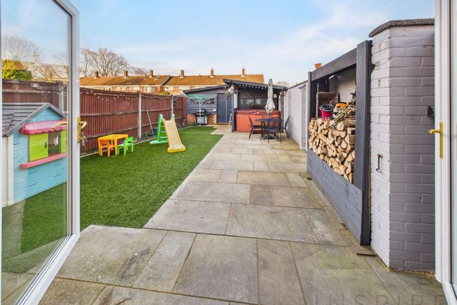 3 bed property, in Findon Road, £400,000