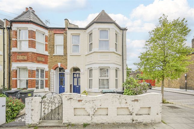 3 bed property, in Roseberry Gardens, £850,000