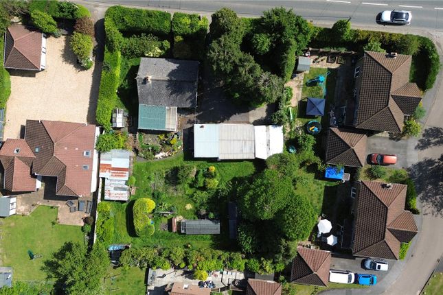 3 bed property, in Winchester Road, £550,000