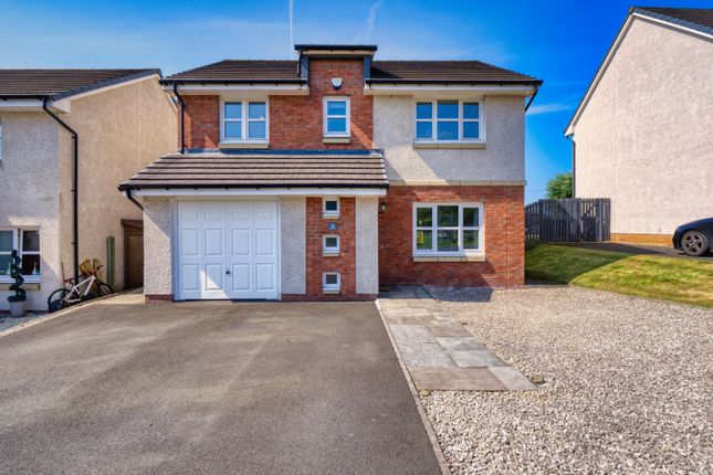 4 bed property, in Dales Park Place, £260,000