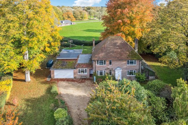 3 bed property, in The Lee, £900,000