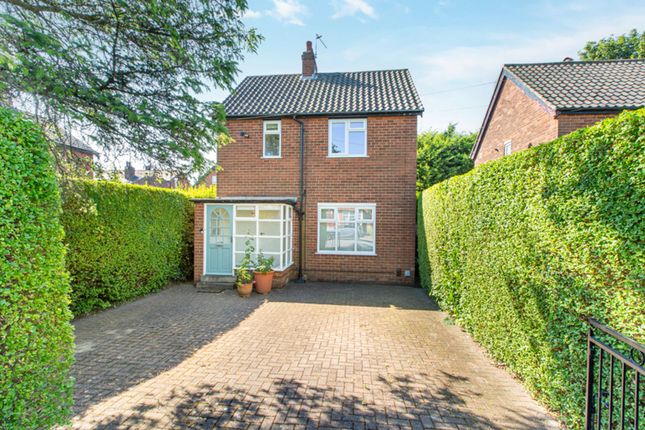 3 bed property, in Denton Avenue, £375,000