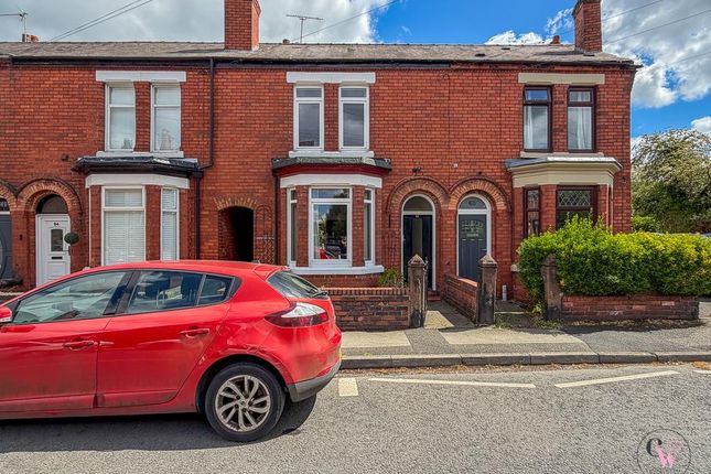 2 bed property, in Moss Road, £240,000