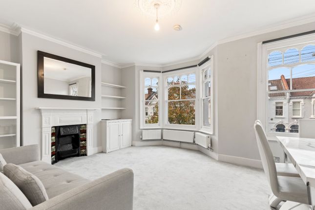 3 bed property, in Kenyon Street, £750,000