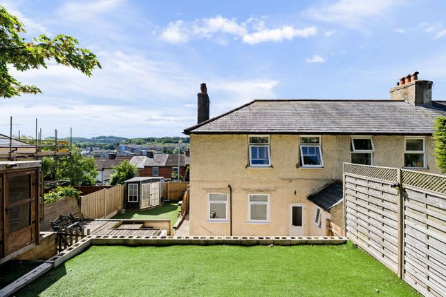 3 bed property, in Noahs Ark Terrace, £220,000