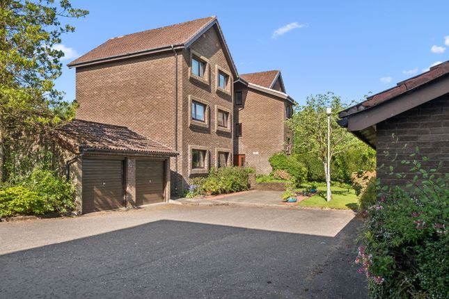 1 bed property, in Viewpark, £160,000