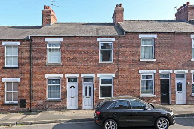 2 bed property, in Queen Victoria Street, £225,000
