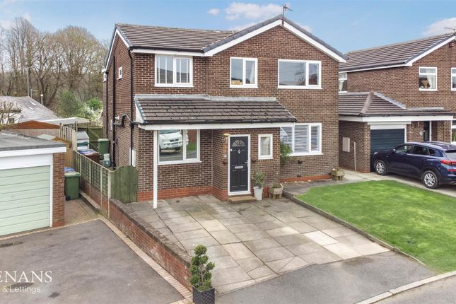 5 bed property, in Brigg Field, £299,950