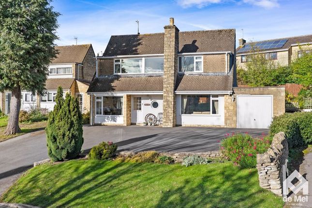4 bed property, in Southam Lane, £600,000