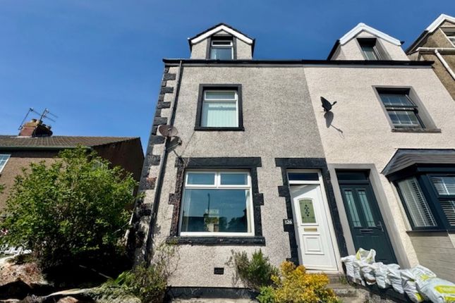 3 bed property, in 126 Holborn Hill, £35,000